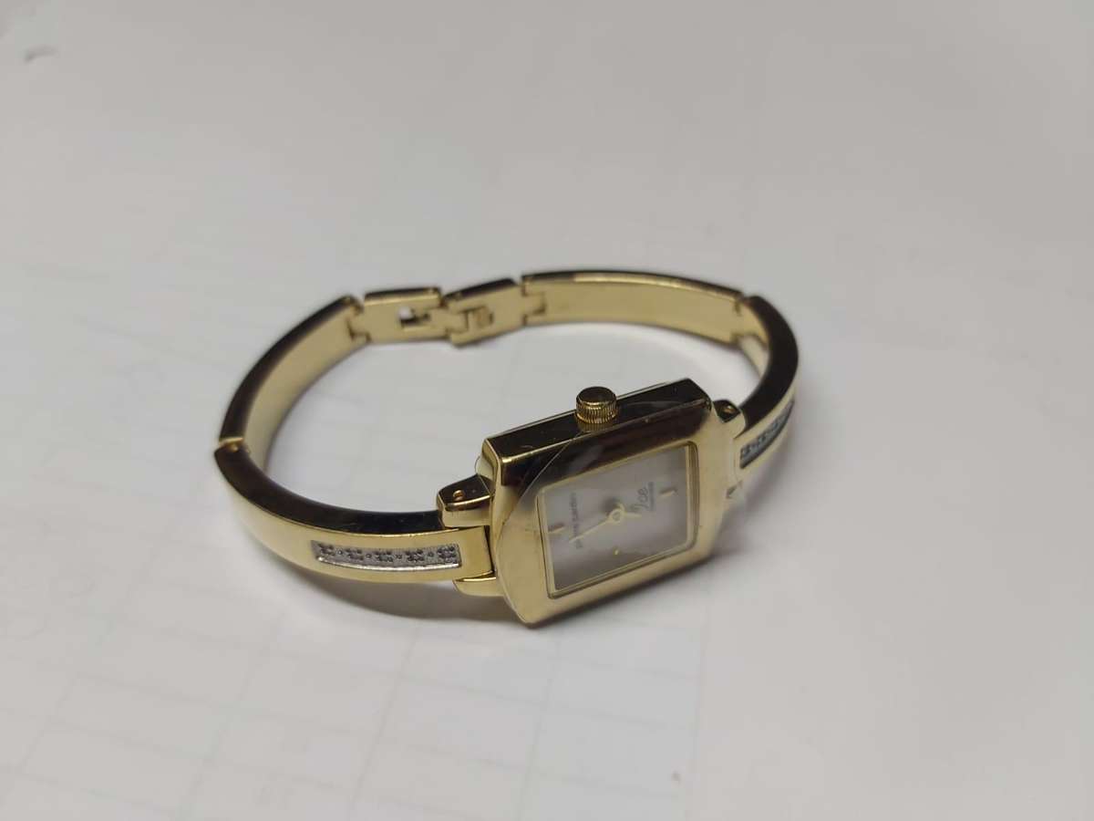 PIERRE CARDIN LADIES BRACELET WATCHES ---