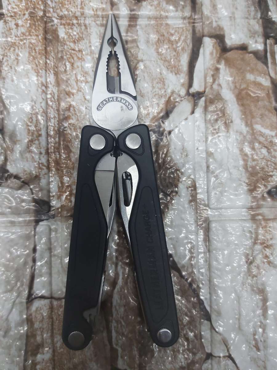 Leatherman Charge +--- STYLISH DESIGN--BEST BUY Tools