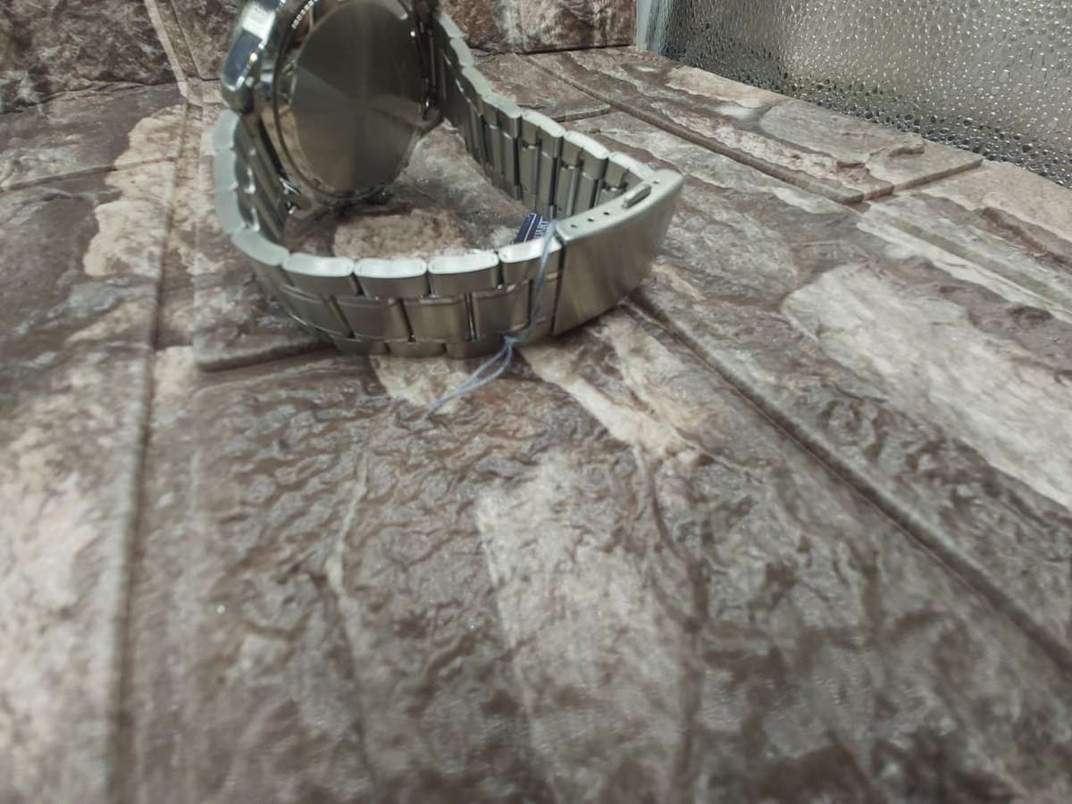 Seiko Analog BLACK Dial Men's Watch-SKS611P1--WATCH CASING