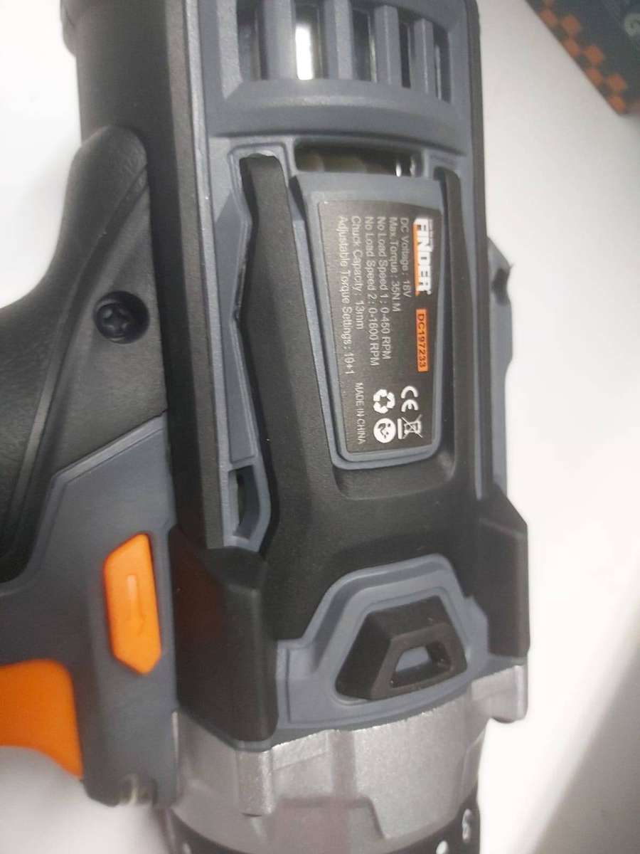 FINDER CORDLESS POWER DRILL ---GREAT CONDITION