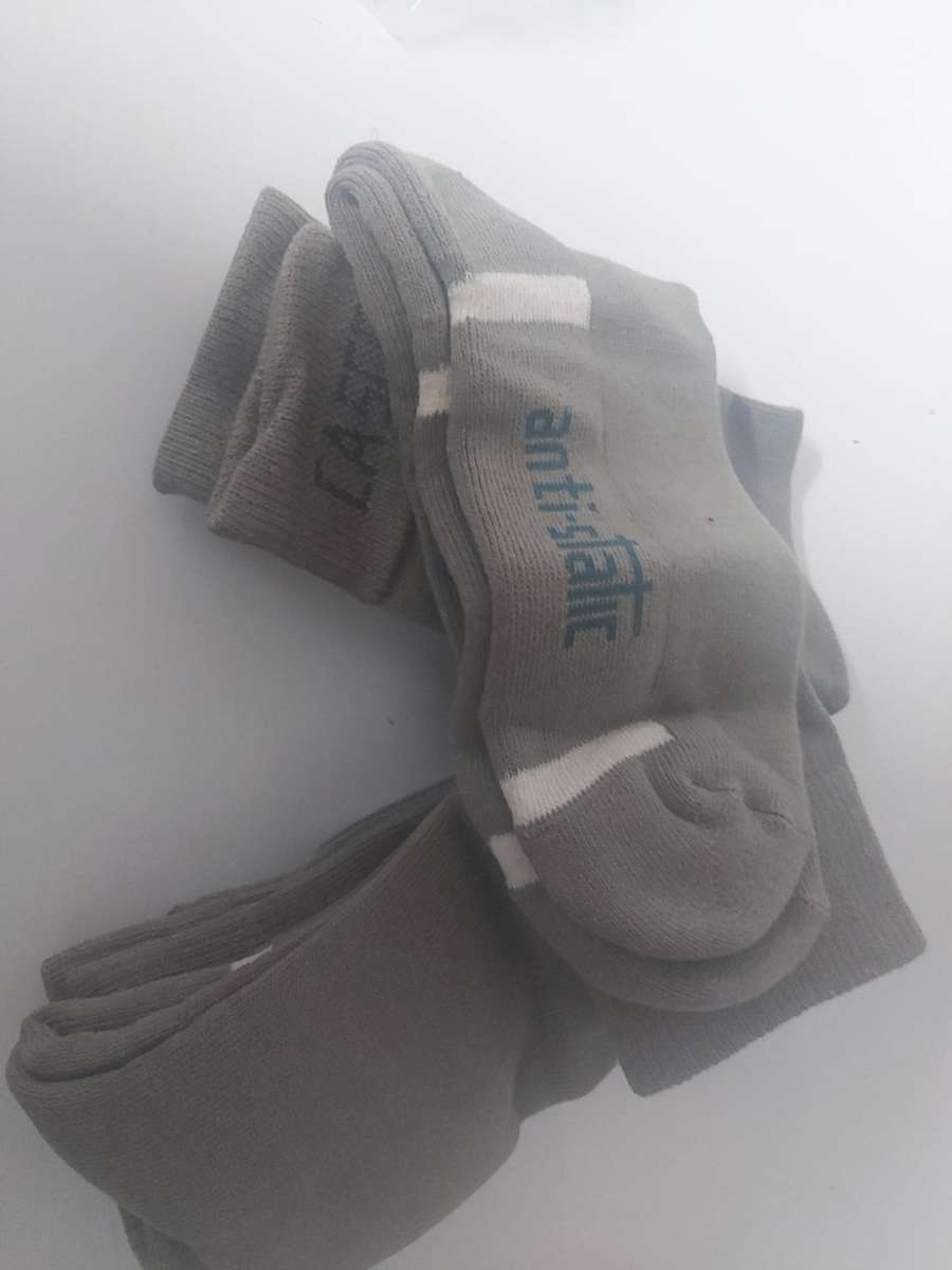 SILVER SAFE SOCKS Olive Green ---ANTI BACTERIAL SOCKS--1PAIR---CASCO