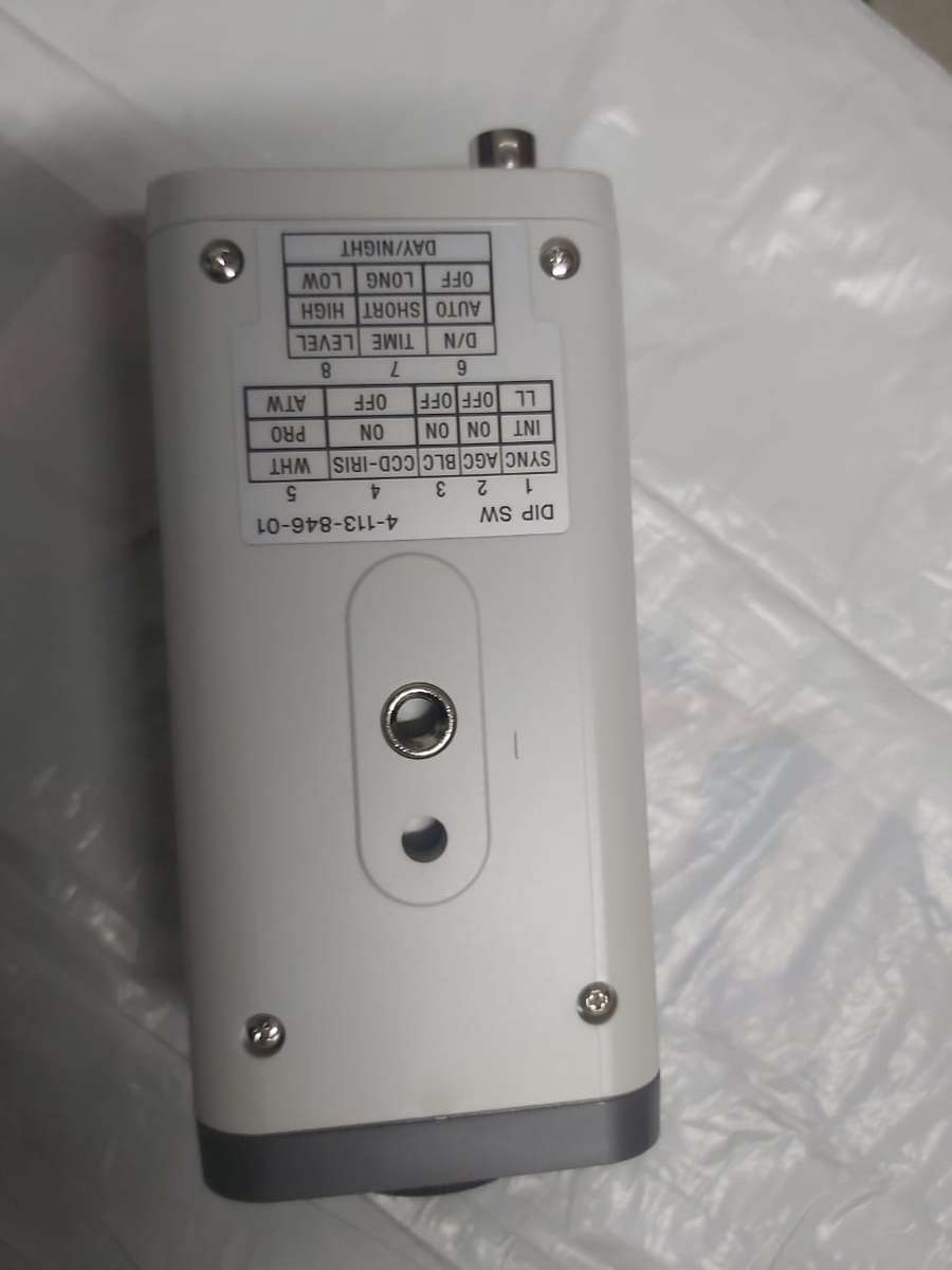 SONY SSC-E433P- DAY/NIGHT 540 LINES COLOR CAMERA ---THIS IS A BARGAIN