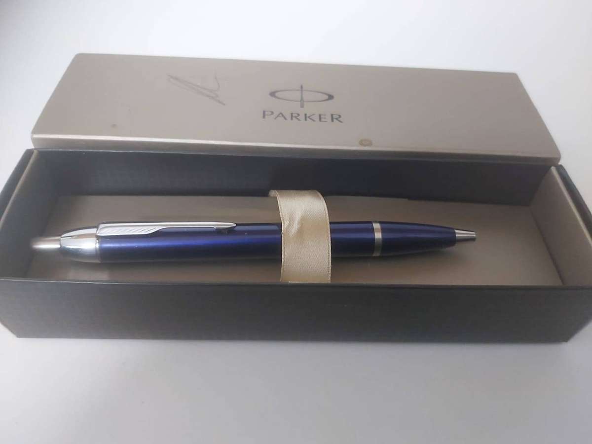 PARKER PEN IN BOX