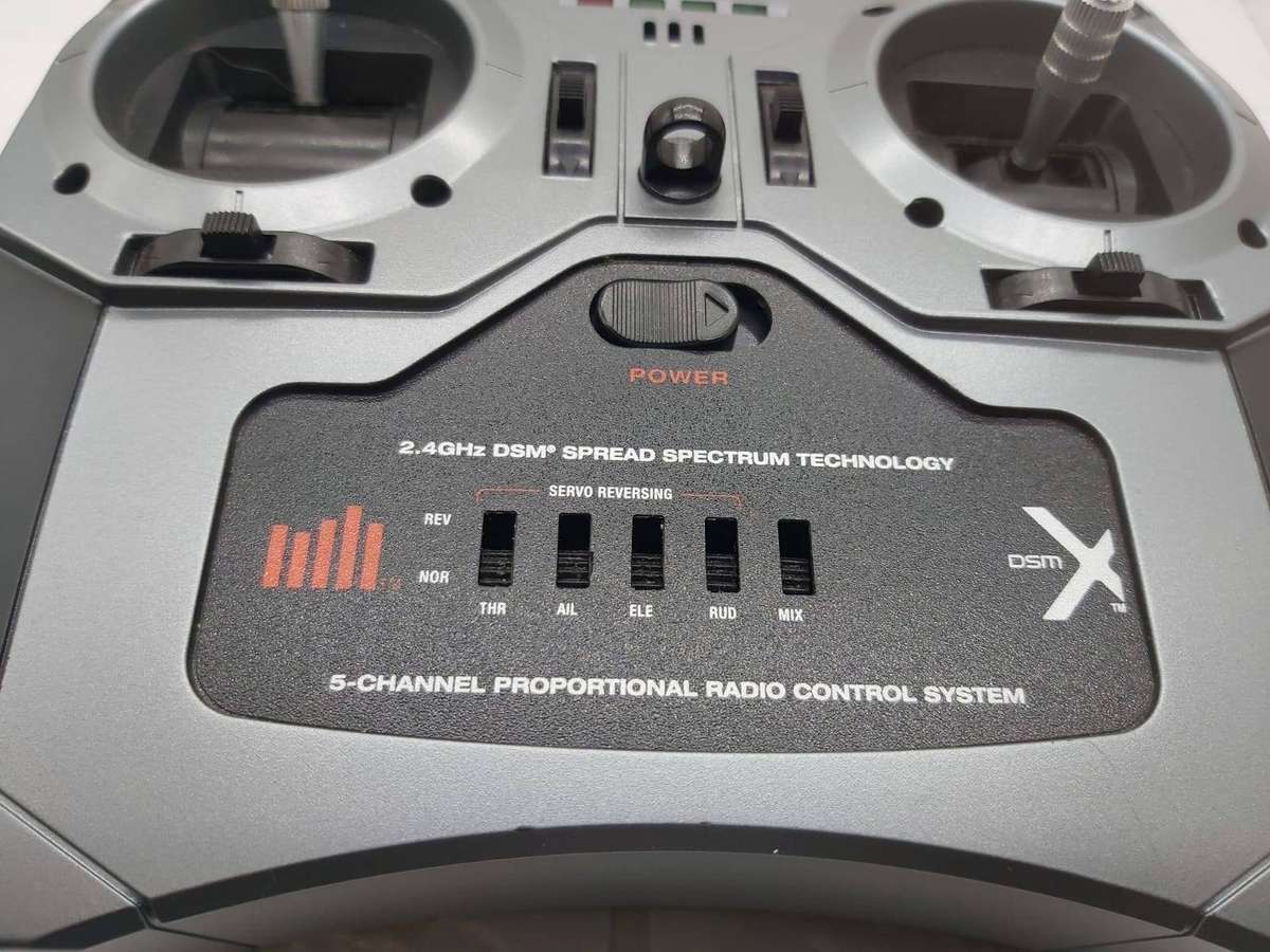 DX5e DX5e DSMX 5 Channel Transmitter only Mode 2