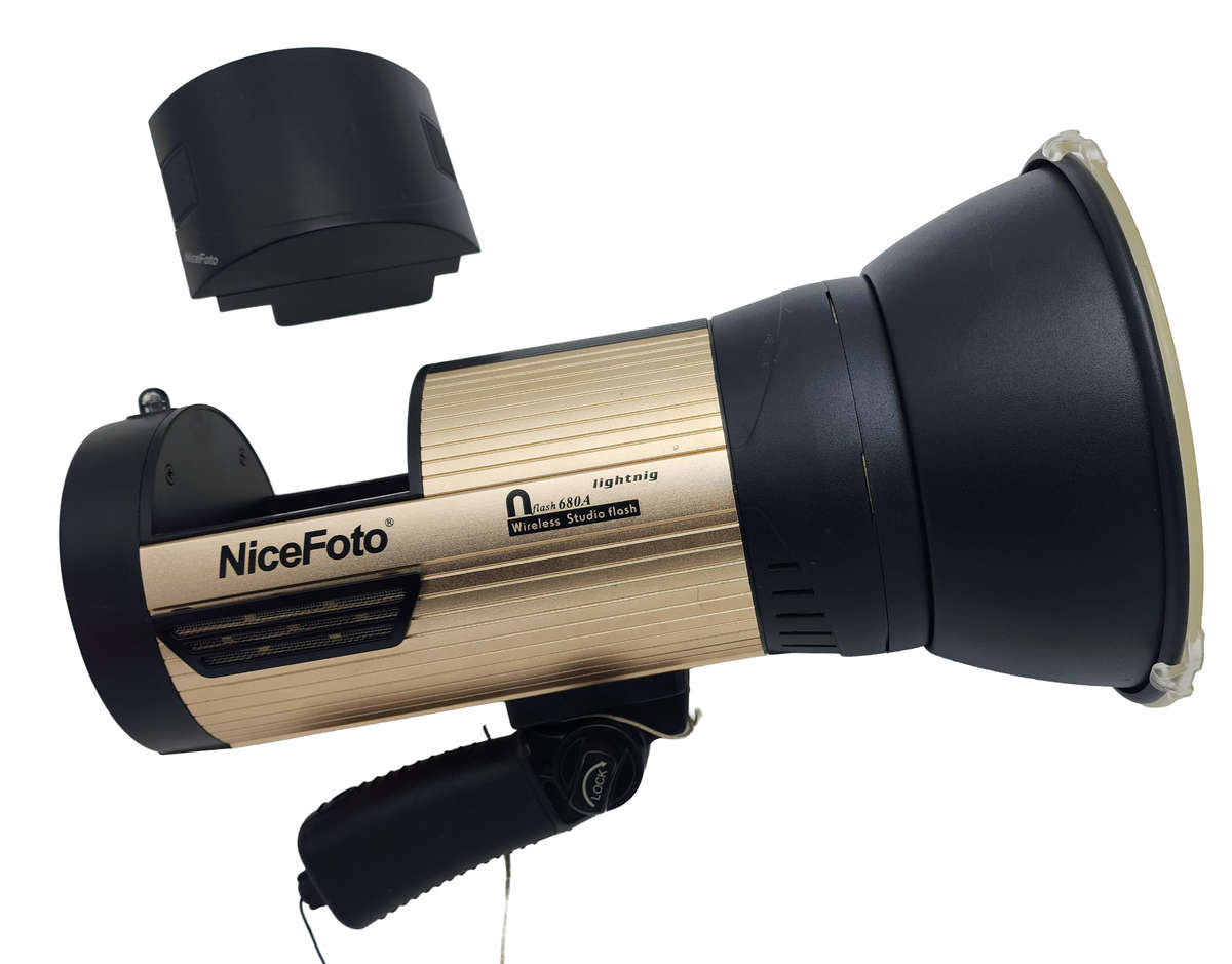 nflash 680A NiceFoto Battery Powered Outdoor Flash 600W - Pre-Owned