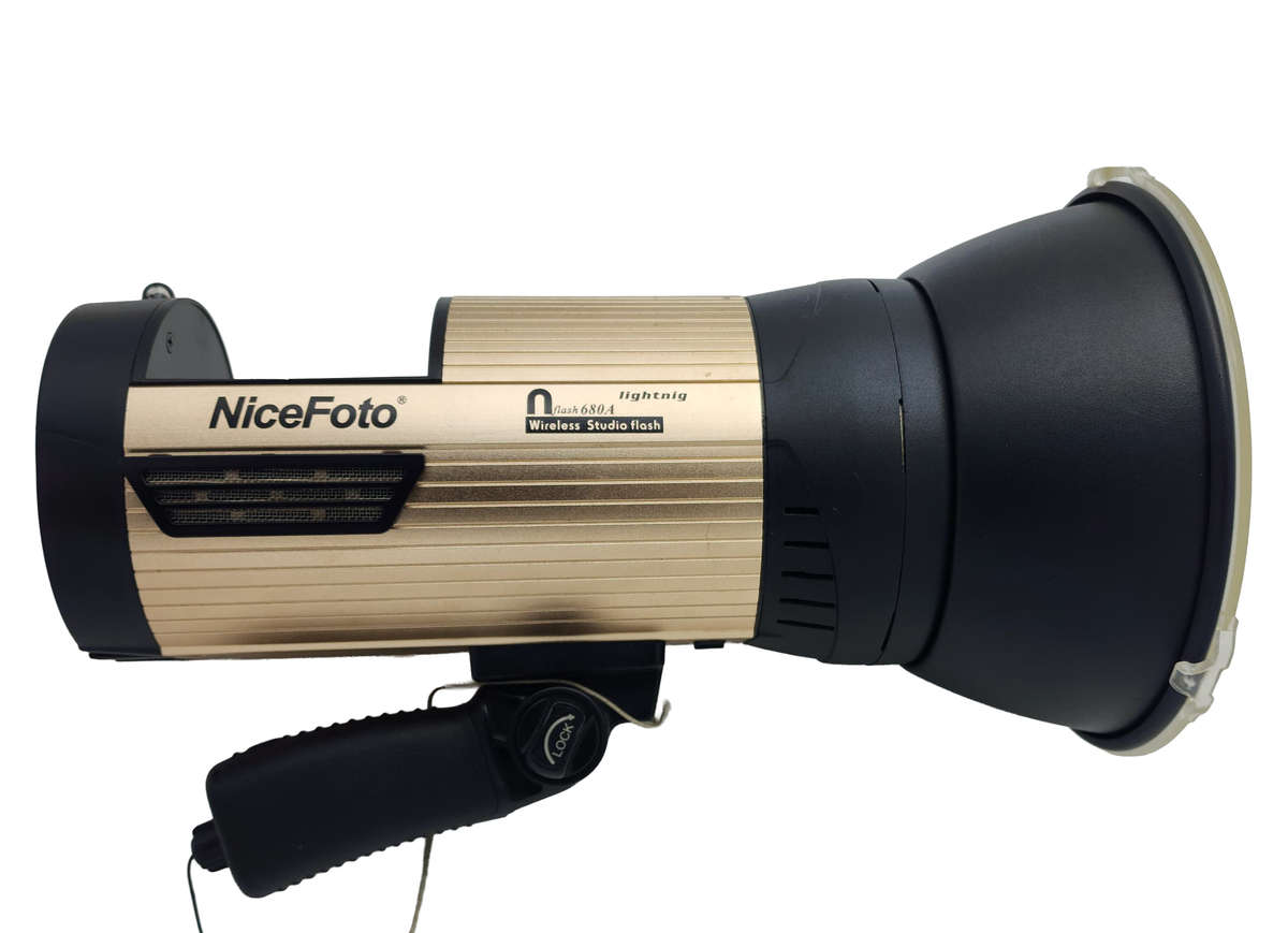 nflash 680A NiceFoto Battery Powered Outdoor Flash 600W - Pre-Owned