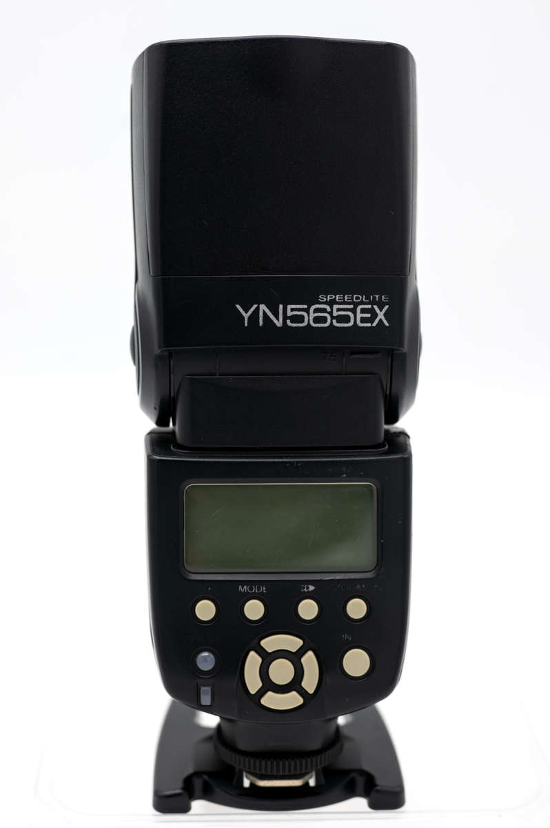Yongnuo YN565EX for Canon + Pouch- Pre Owned