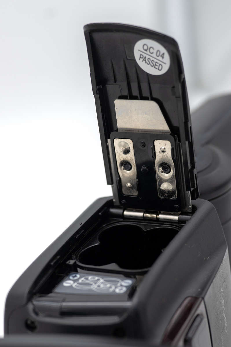 Yongnuo YN565EX for Canon + Pouch- Pre Owned