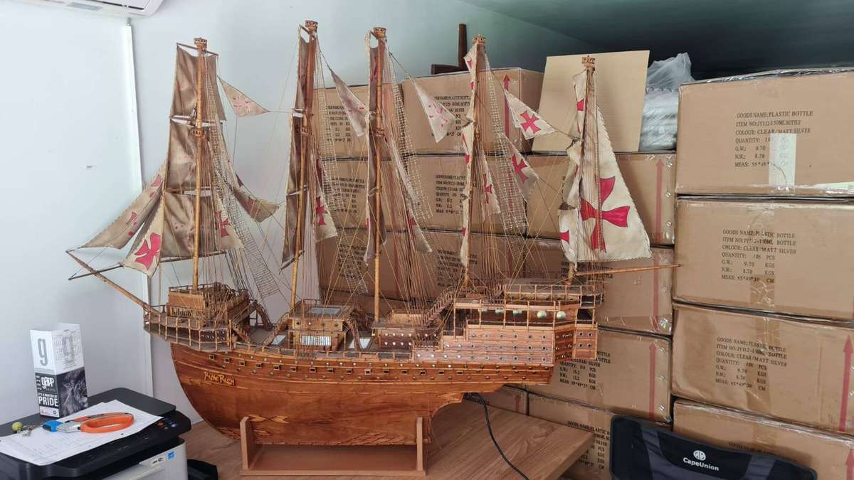 1.7m Portuguese carrack model