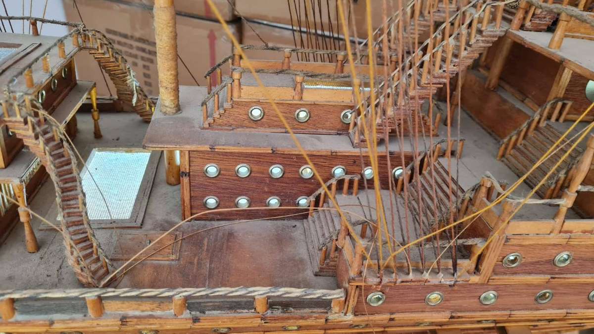1.7m Portuguese carrack model
