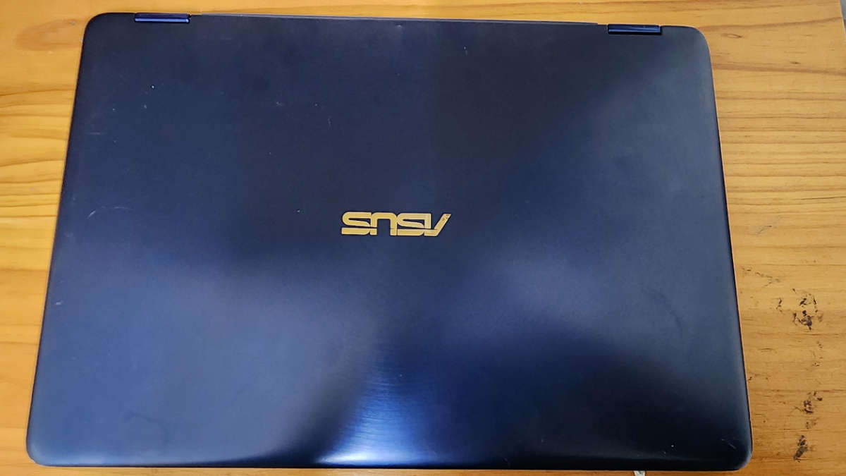 One Lot containing 2 x Asus Notebooks (Semi-Working) - See Description
