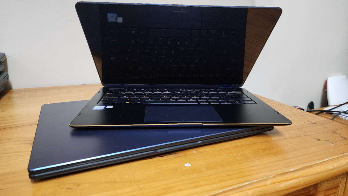 One Lot containing 2 x Asus Notebooks (Semi-Working) - See Description