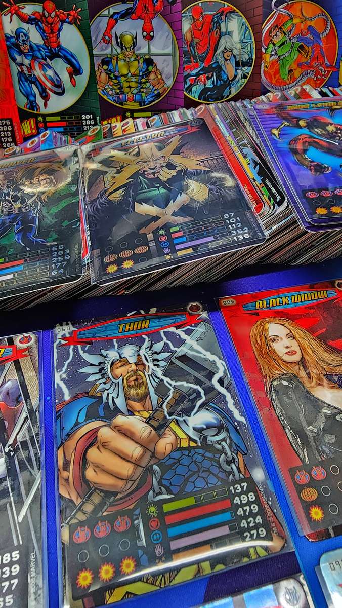 Spider-Man Heroes & Villains (2008) -  Huge Collection (Approx. 600 Cards)