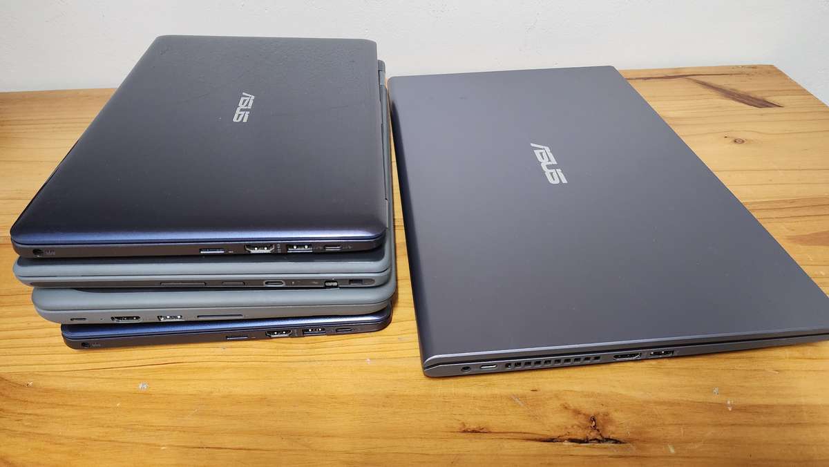 One Lot containing 5 x Asus Notebooks (See Details)