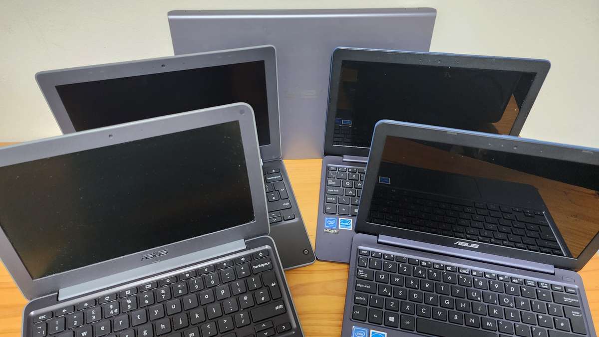 One Lot containing 5 x Asus Notebooks (See Details)