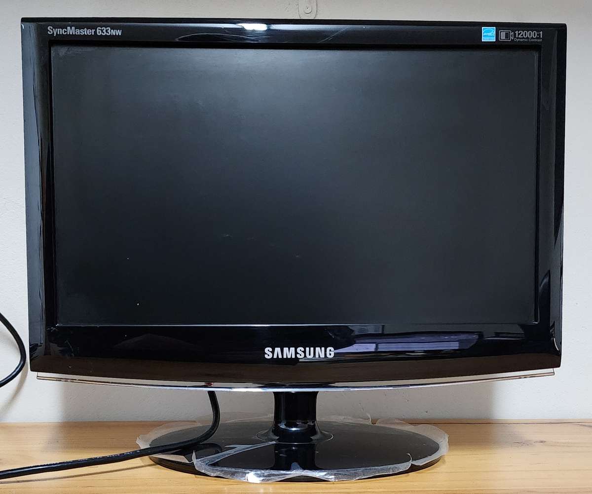 Samsung SyncMaster 633NW 16.0" Wide Screen LCD Monitor 633NW