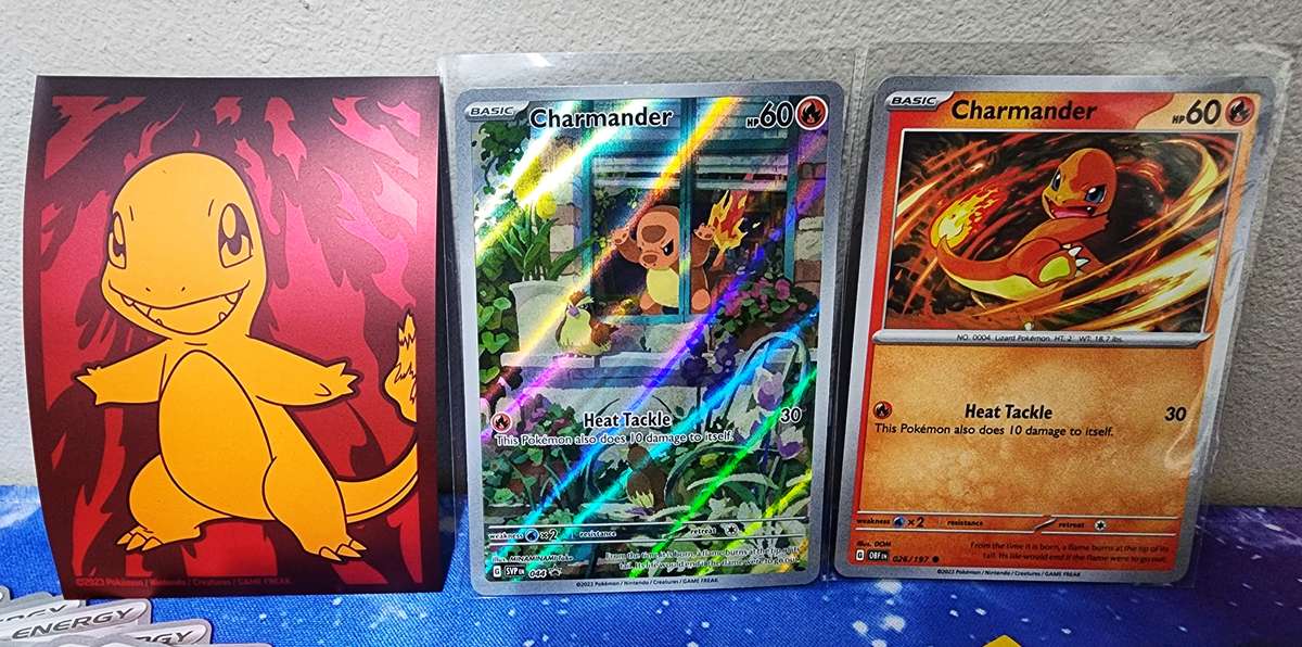 Charmander SVP044 Illustration Rare Promo - Pokemon Bundle