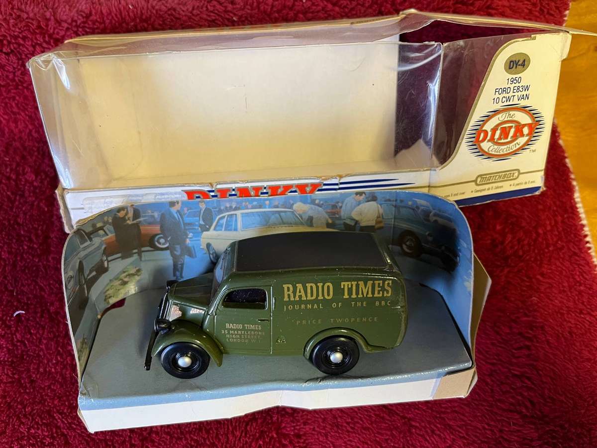 Die cast Dinky DY 4 Ford E83 W (Radio Times)