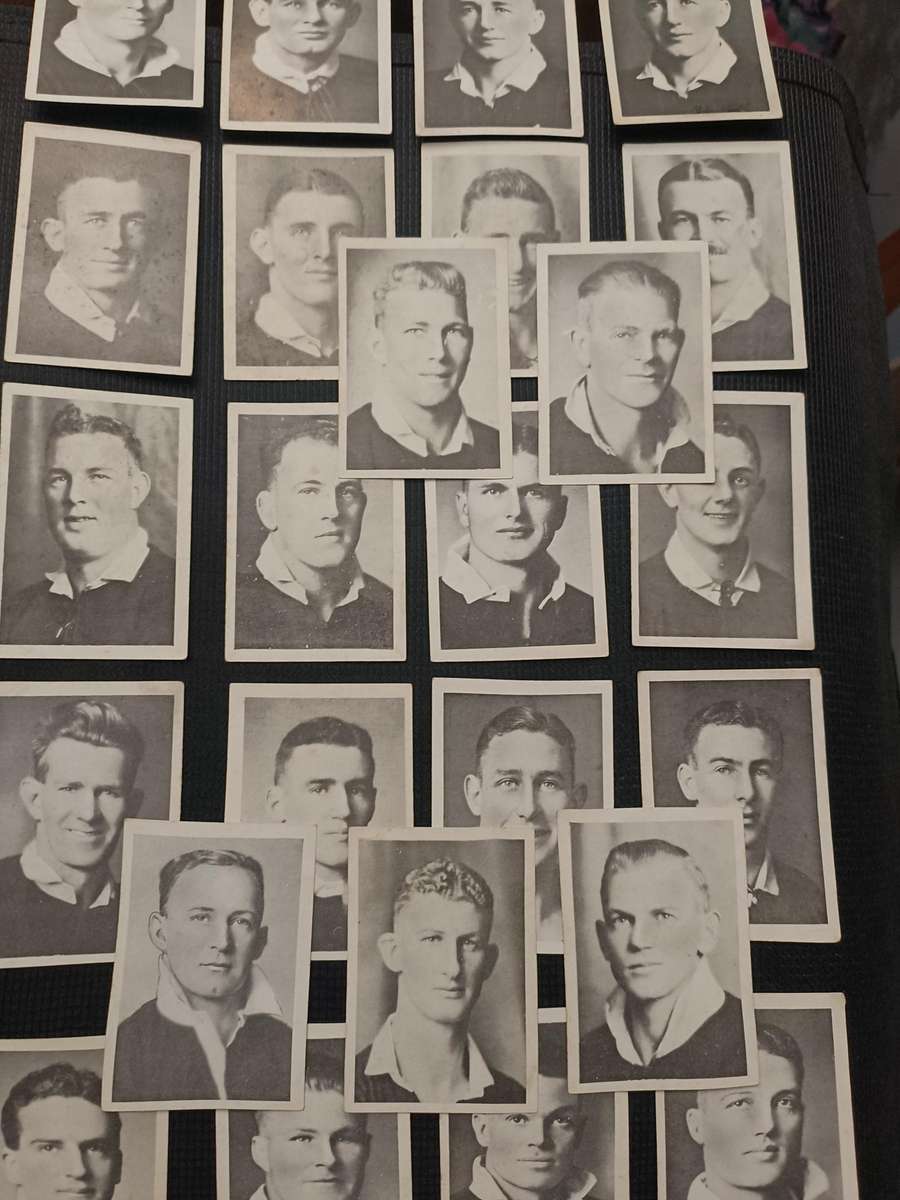 1937 SPRINGBOK RUGBY TOUR CIGARETTE CARDS X 50 - SEE DETAILS