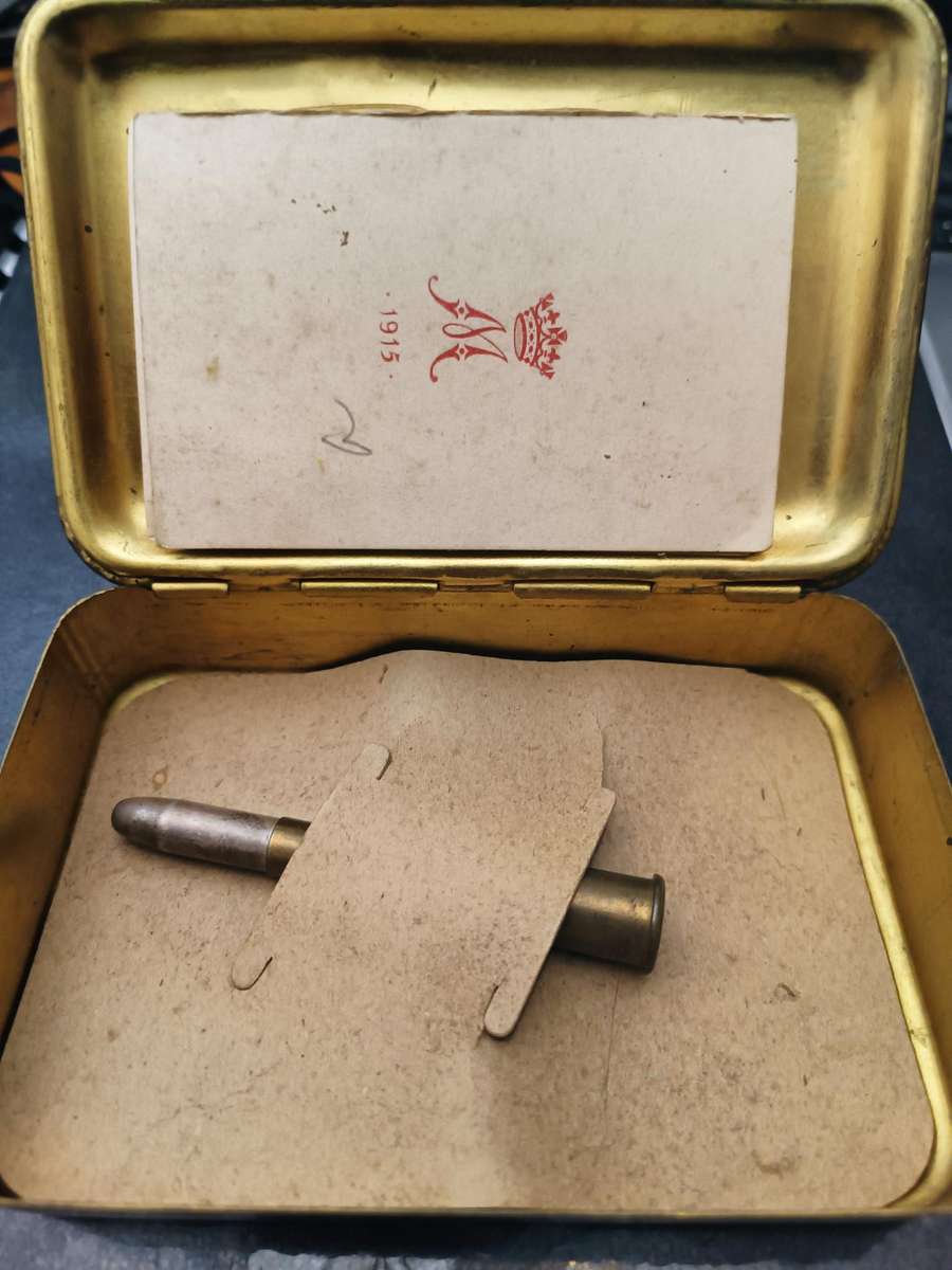 WW1 CHRISTMAS TIN WITH BULLET PENCIL - VG CONDITION