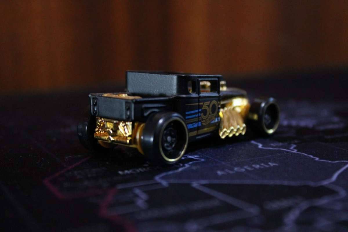 3 Hotwheels cars