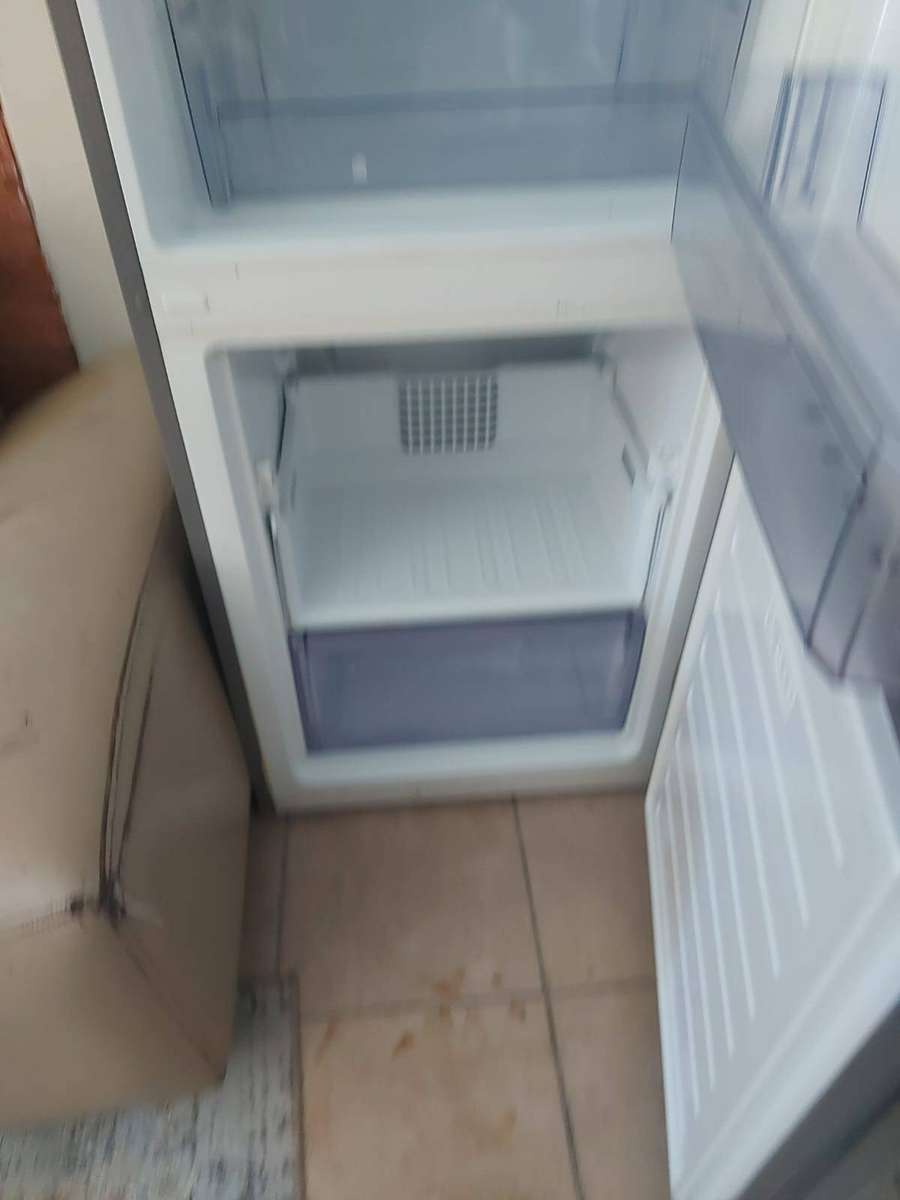 Defy Fridger with Water disoenser