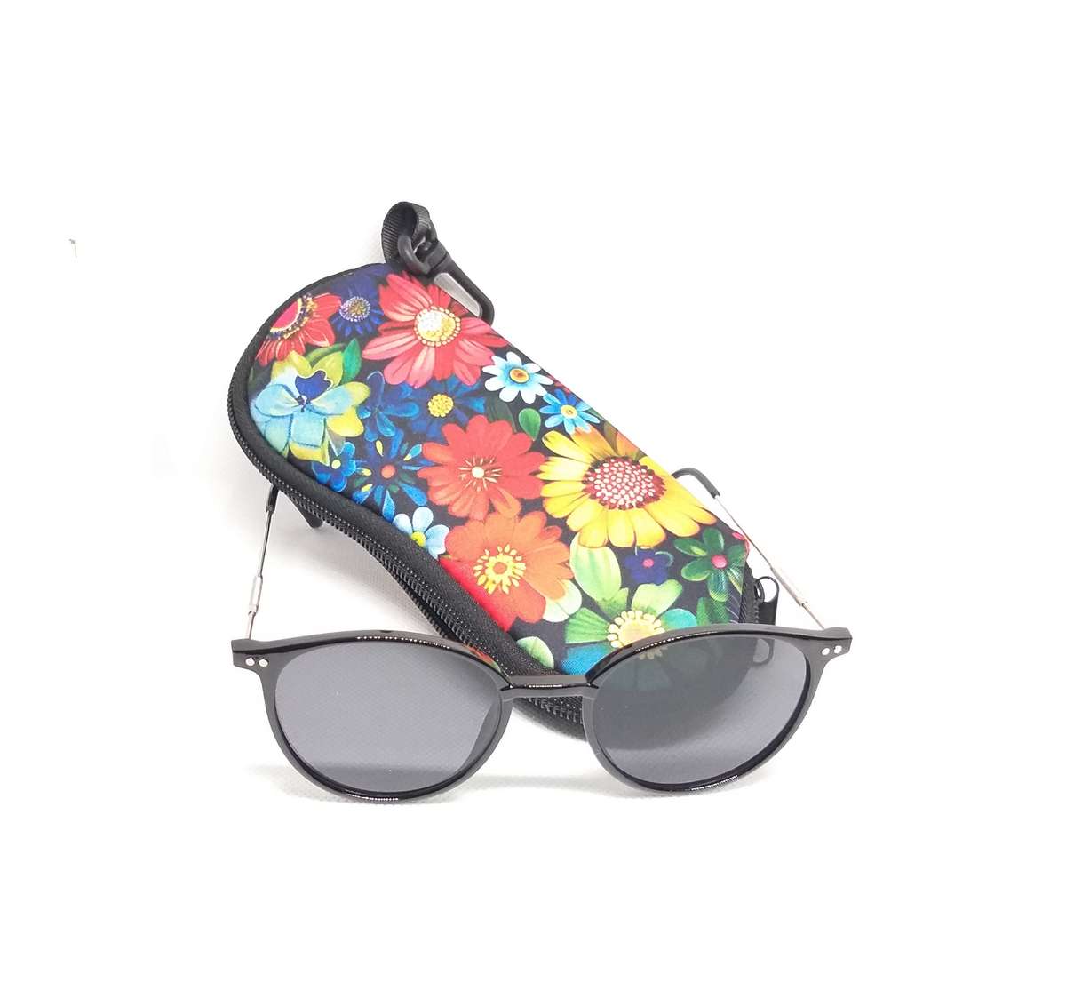 Womans sunglasses  in flowery neoprene zip bag