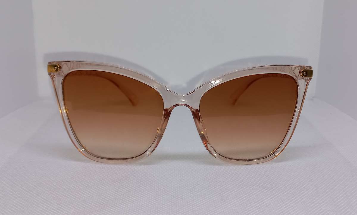 Woman's sunglasses