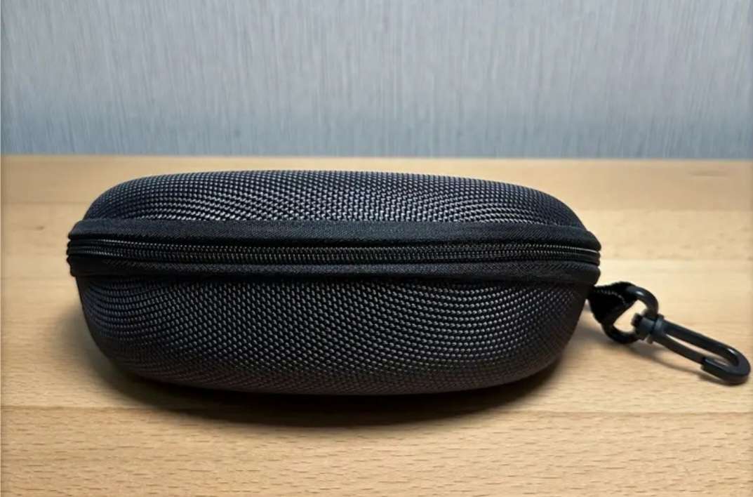 Polarized unisex sport sunglasses and protective case