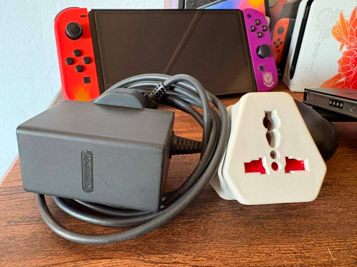 Nintendo Switch OLED Pokémon Scarlet & Violet Edition Secondhand