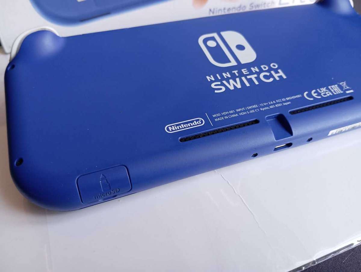 Nintendo Switch Lite Handheld Gaming Console BLUE