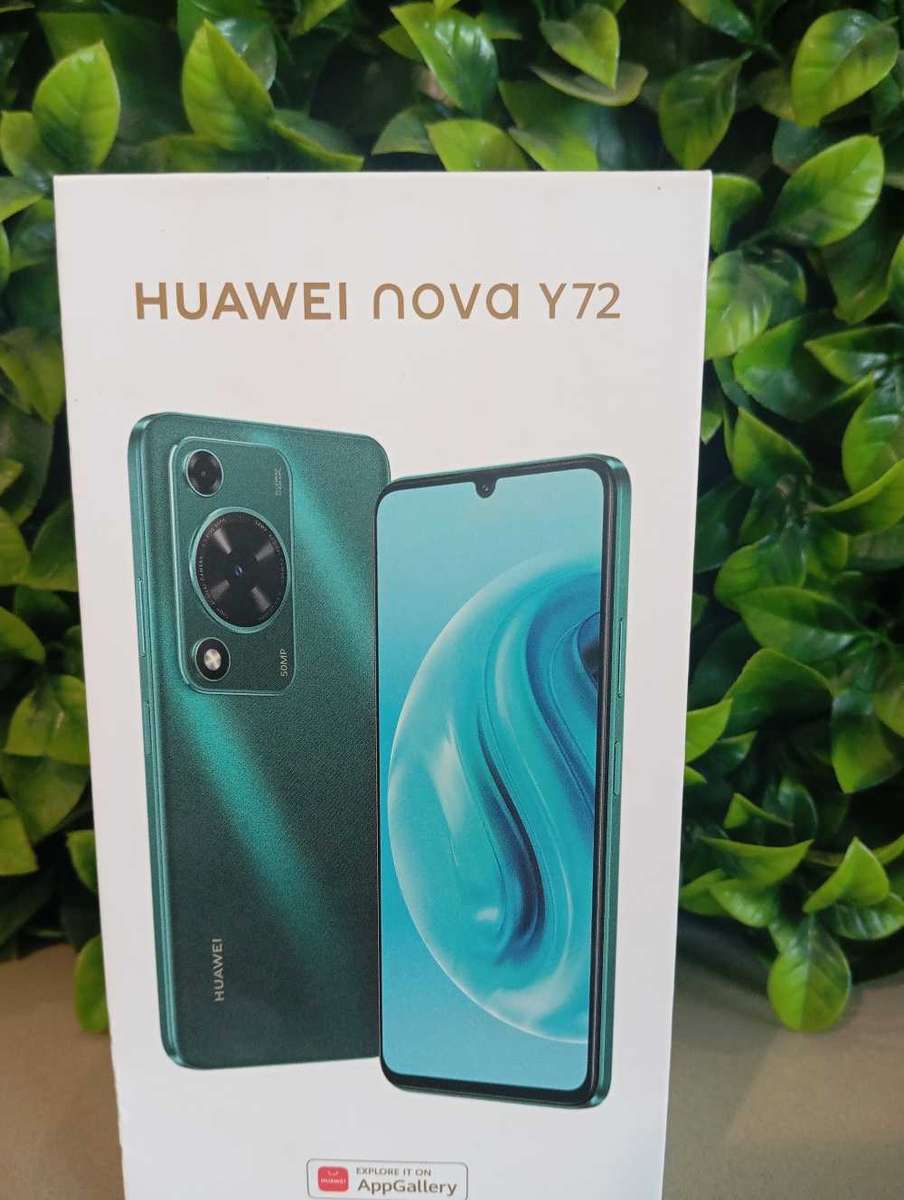 Huawei Nova Y72 Dual Sim  128GB in new like condition