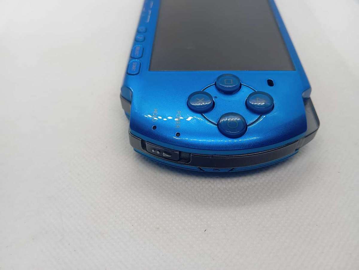 PSP 3004 Limited Edition Blue Loaded with 40+ Games (64GB Memory Card)