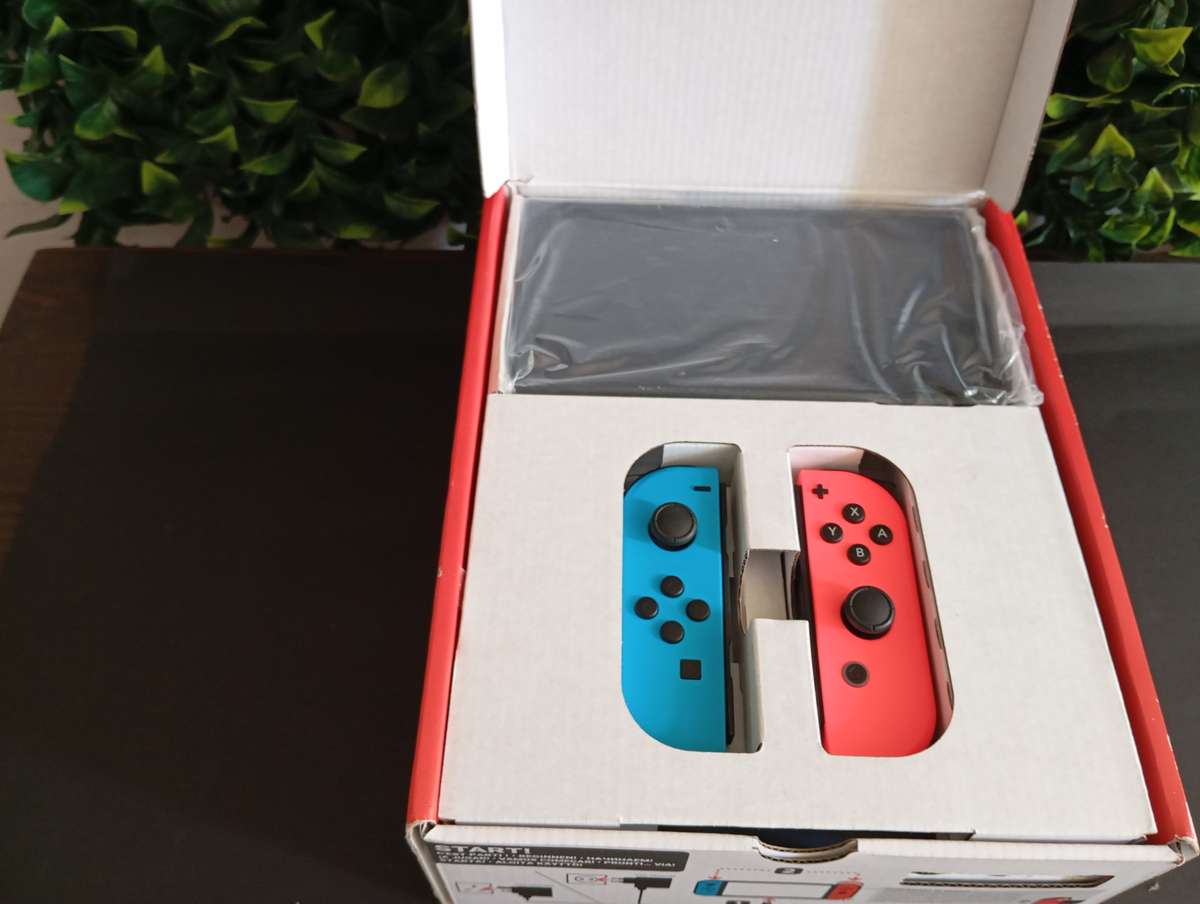 Nintendo Switch OLED Model - Hybrid Console