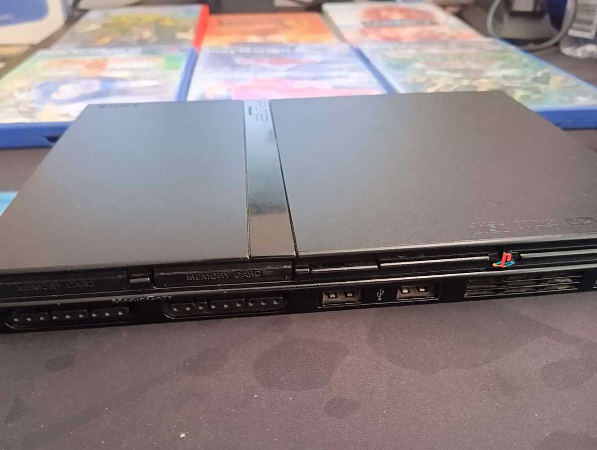 PS2 CONSOLE 3 GAMES + 3 DVD GOOD CONDITION