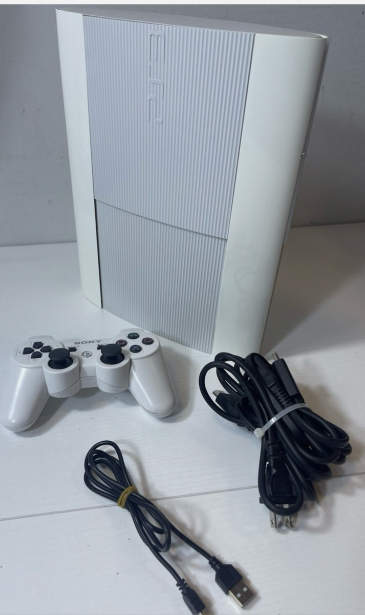 PS3 Super Slim White Edition  500GB  45+ Games Installed