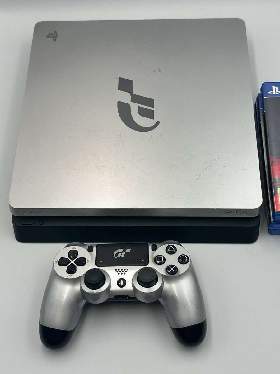 PS4 Slim GT Sport Limited Edition (1TB) + GT DualShock 4 + 3 Games
