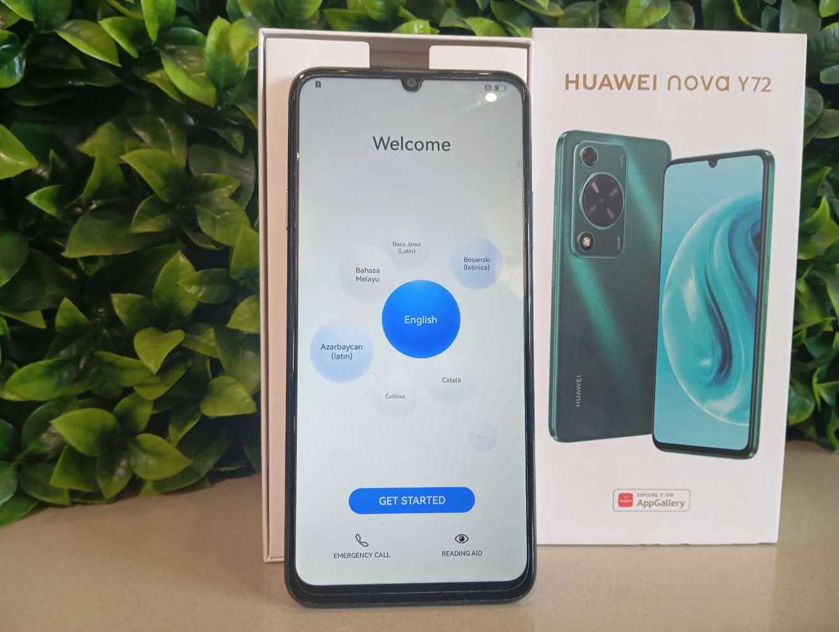 Huawei Nova Y72 Dual Sim  128GB in new like condition