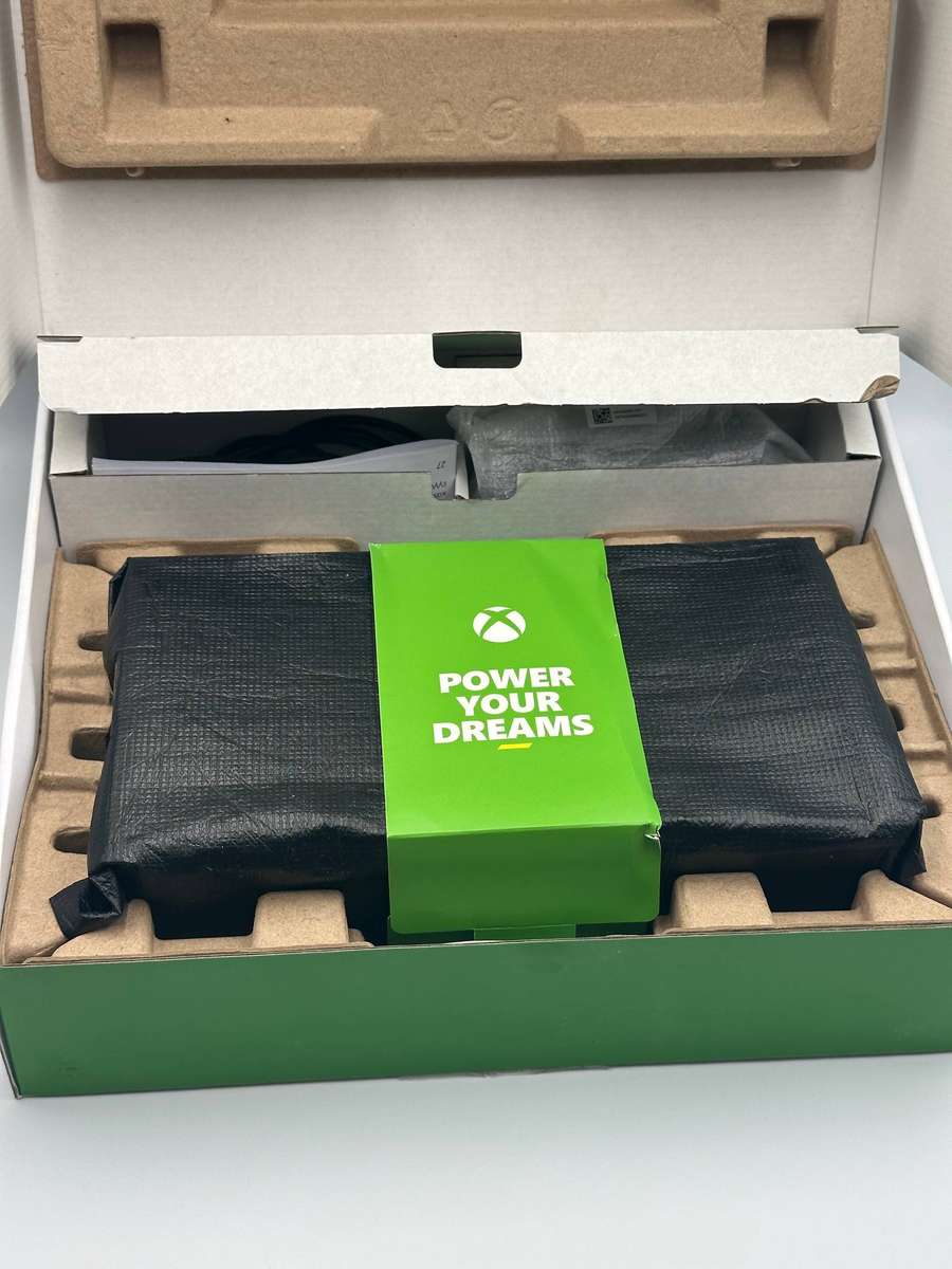 Xbox Series S 1tb + 1 Controller Boxed