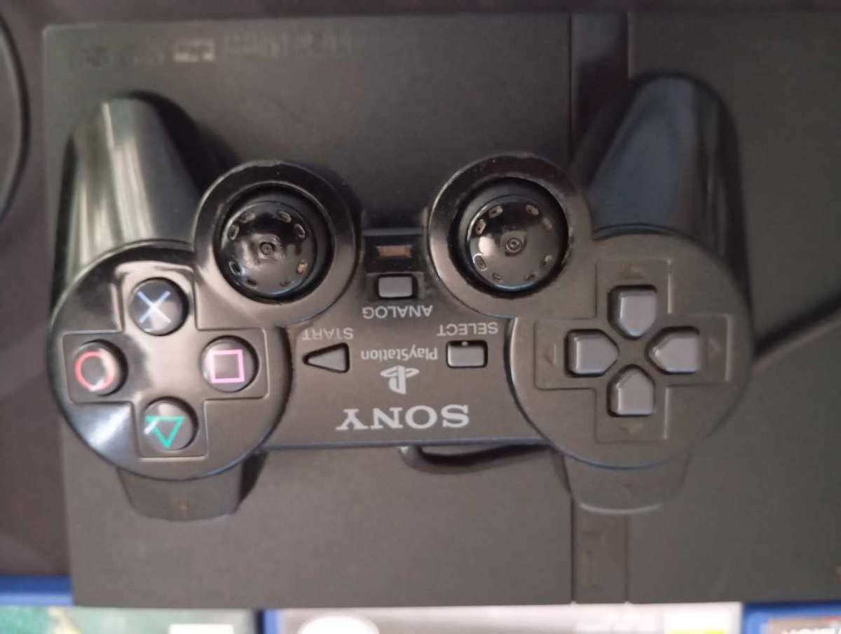 PS2 CONSOLE 3 GAMES + 3 DVD GOOD CONDITION