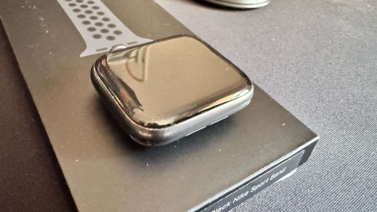 Apple Watch Series 5 44MM Nike Plus