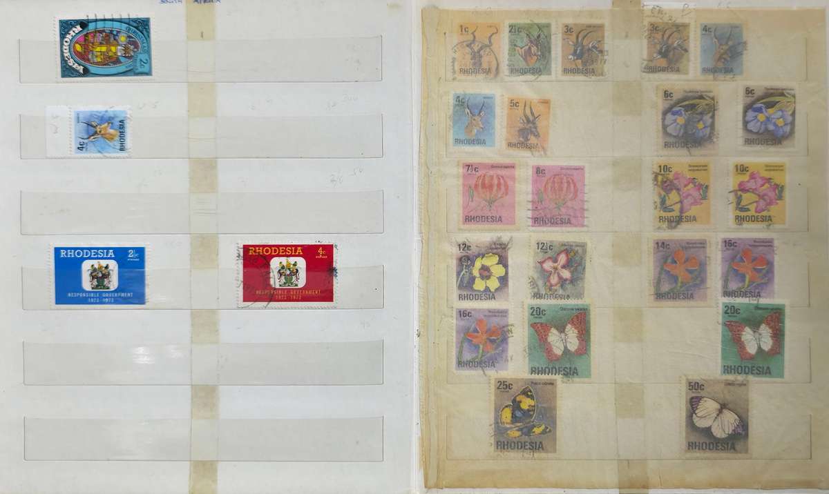 Stock Book: 10 White Pages/ 20 Sides with Used World Mix - Nice Starter