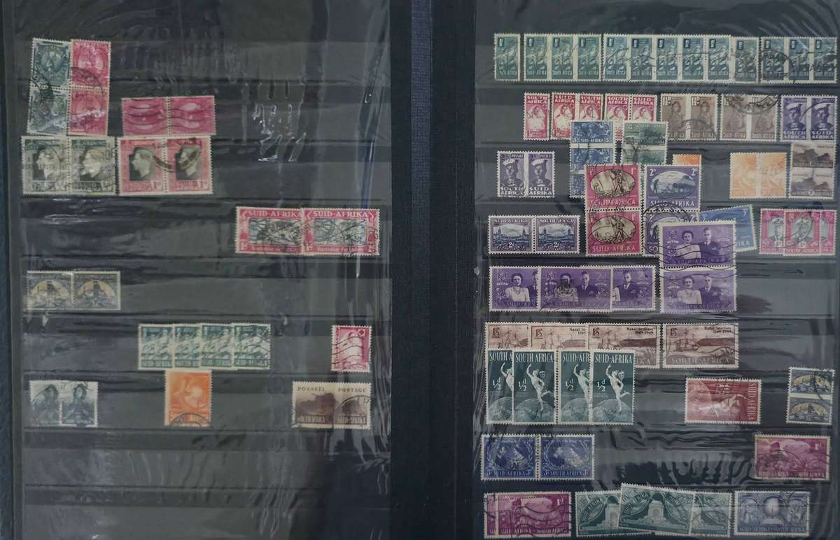 Lighthouse Stock Book: 16 Page/32 Sides Black with Used Union/ RSA