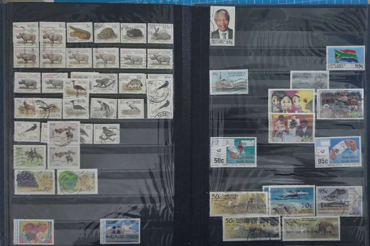 Lighthouse Stock Book: 16 Page/32 Sides Black with Used Union/ RSA