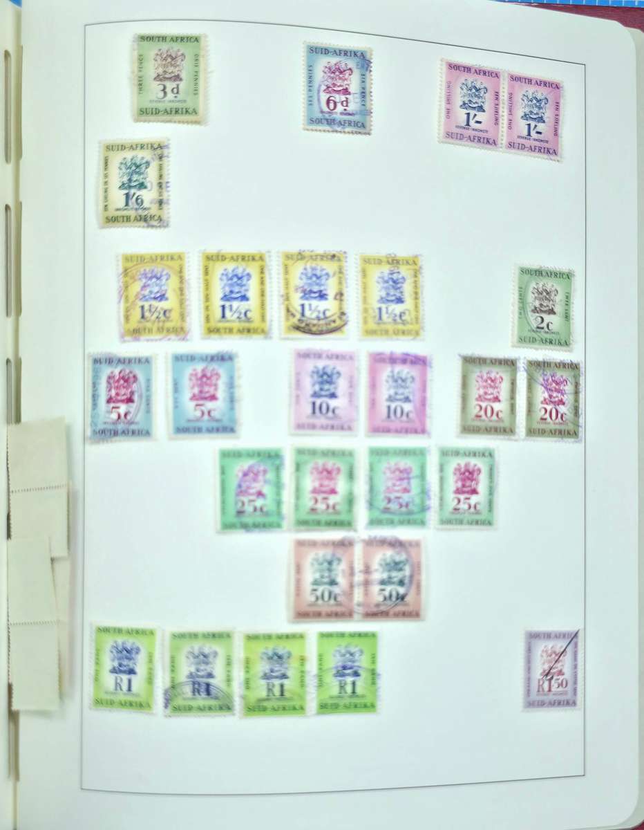 Lighthouse Stamp Album: Pre-Printed Hinge Album for Union/RSA. Some sets complete. Very Nice Starter