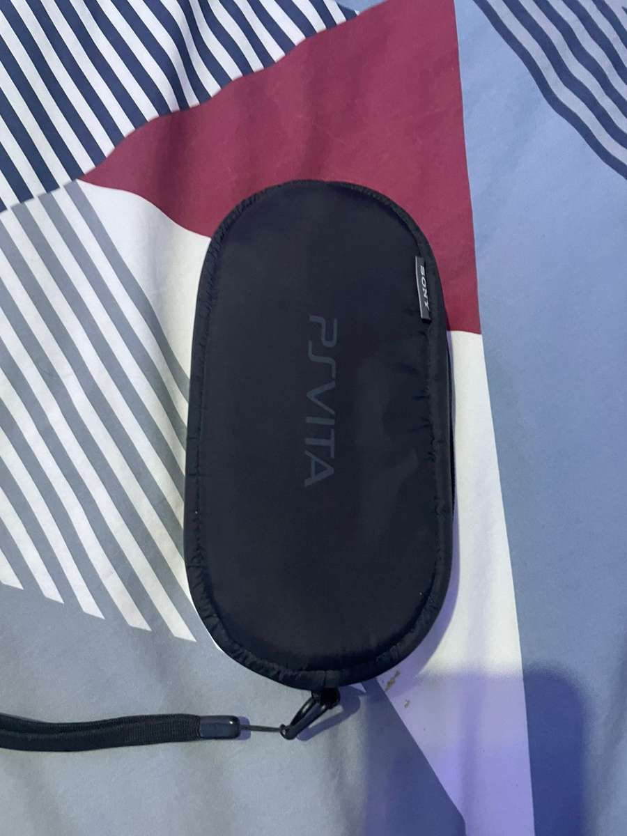 Sony PS VITA PCH-1004