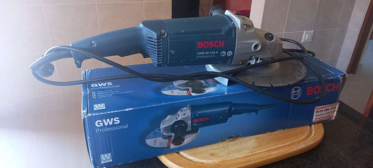 Bosch Gws 20-230 H Professional Angle Grinder