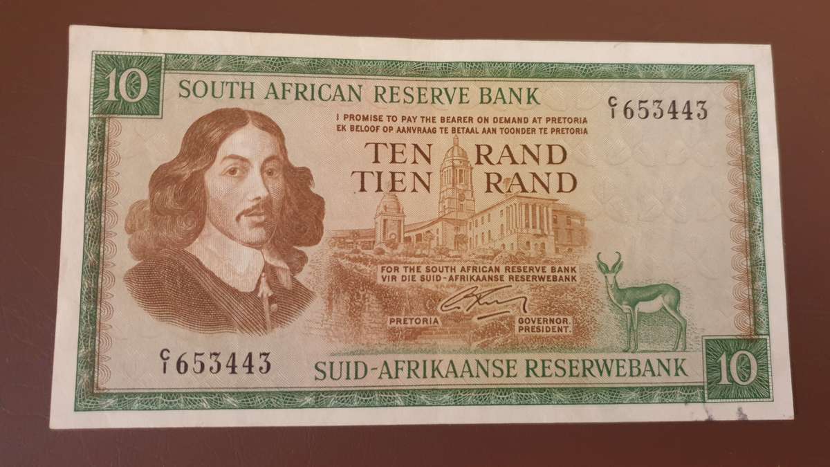 G Rissik R10  C/1 low denomination  in great condition