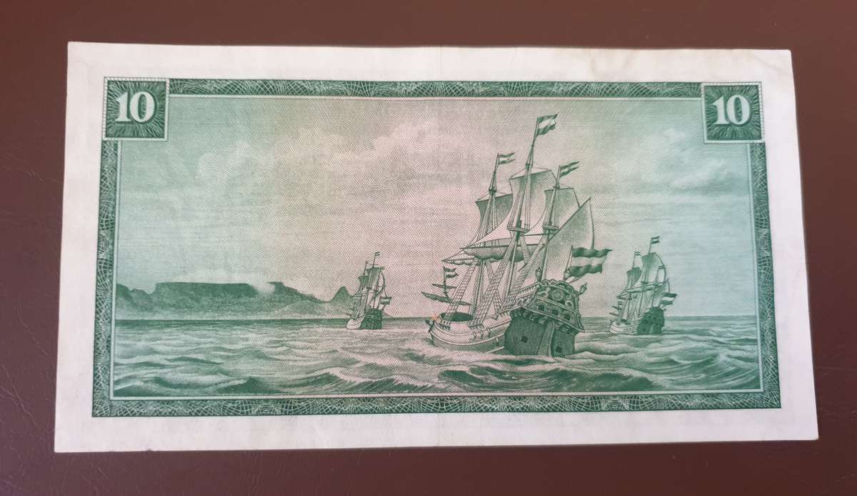 G Rissik R10  C/1 low denomination  in great condition