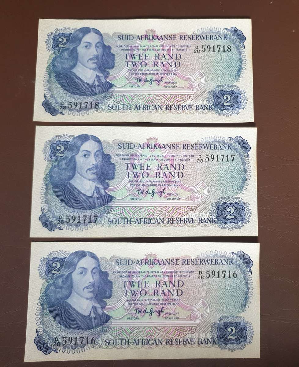 T W de Jongh R2  in great condition and in sequence.  All three notes in one lot